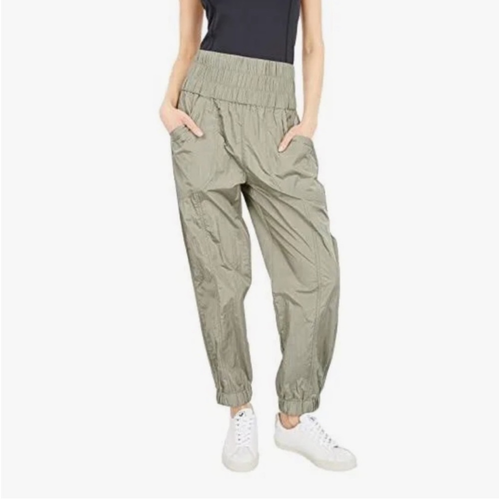 NWT Free People Movement The Way Home Smocked Joggers - Army - Size Small - Picture 3 of 16